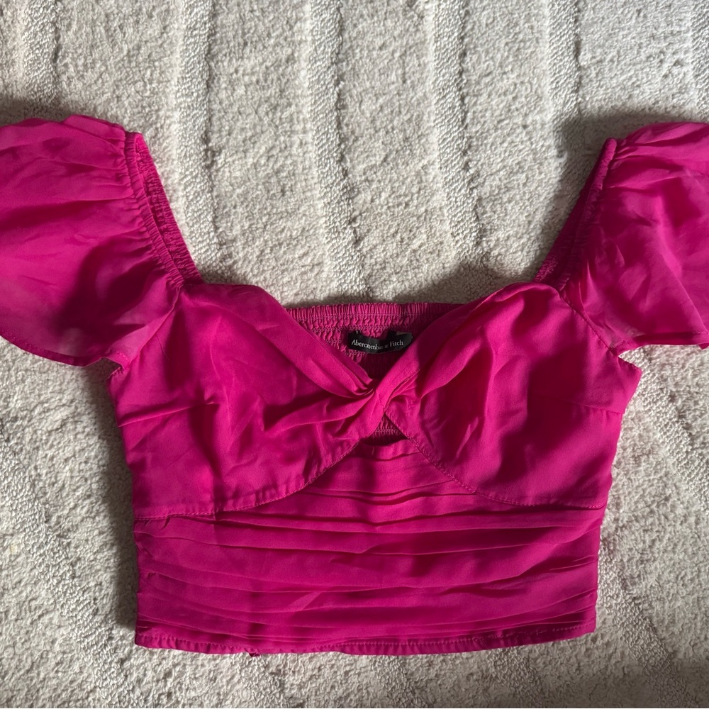 Abercrombie and Fitch Twist Front Top
